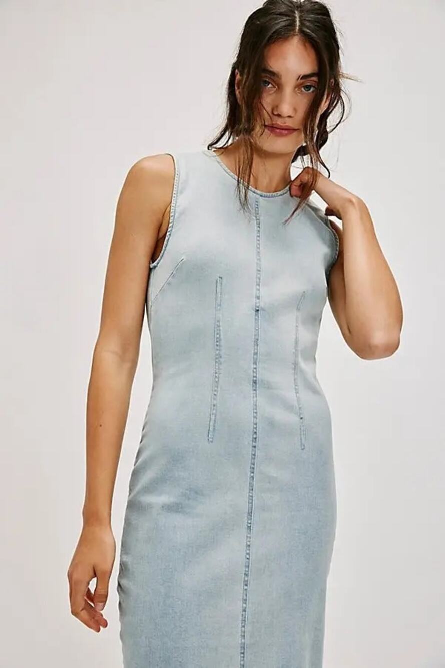 New FREE PEOPLE Tell Me About It Midi Dress DENIM $148 SIZE 6 Bleachout Slim Fit